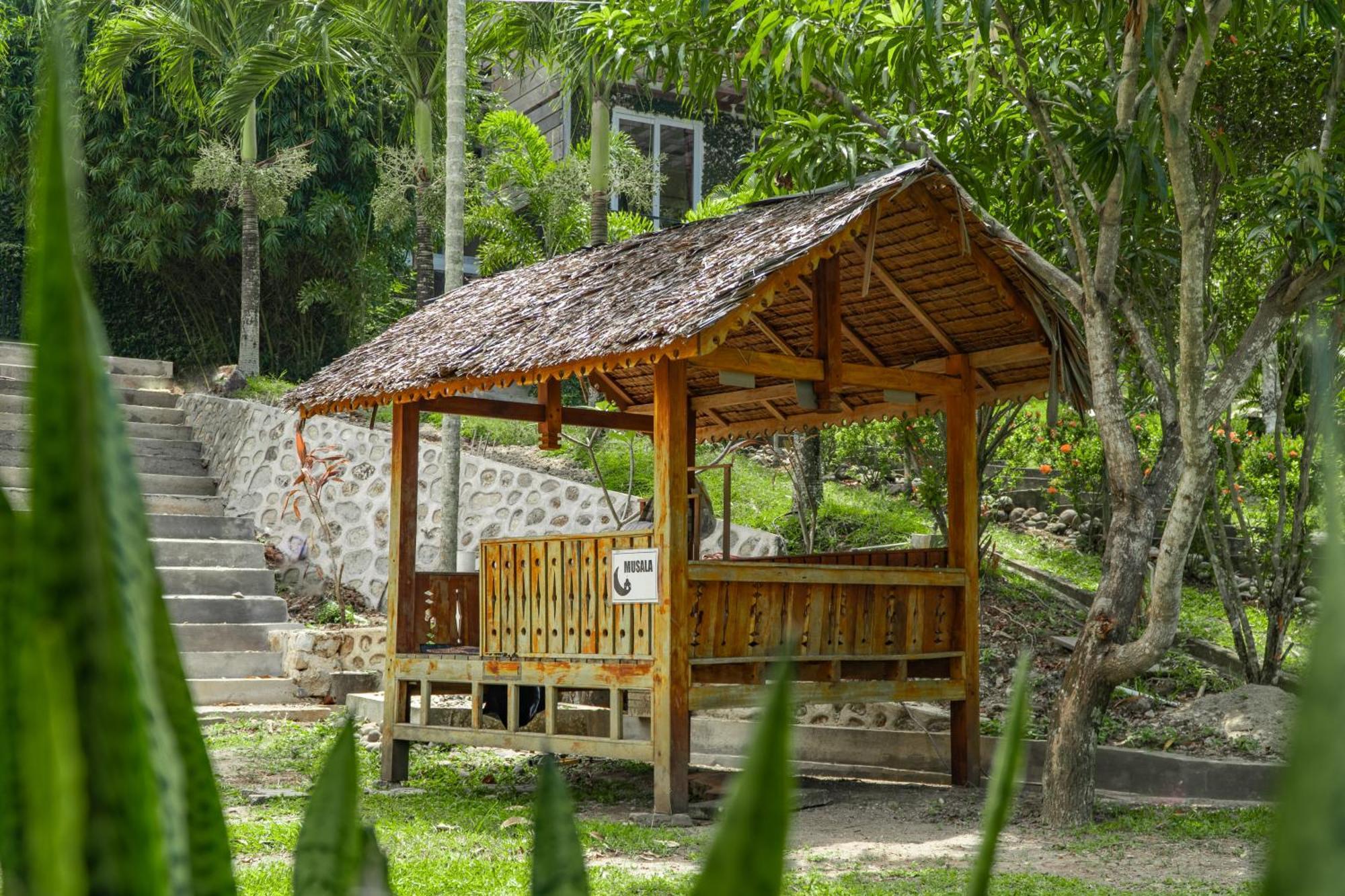 The Hawk'S Nest Resort Sabang  Kültér fotó