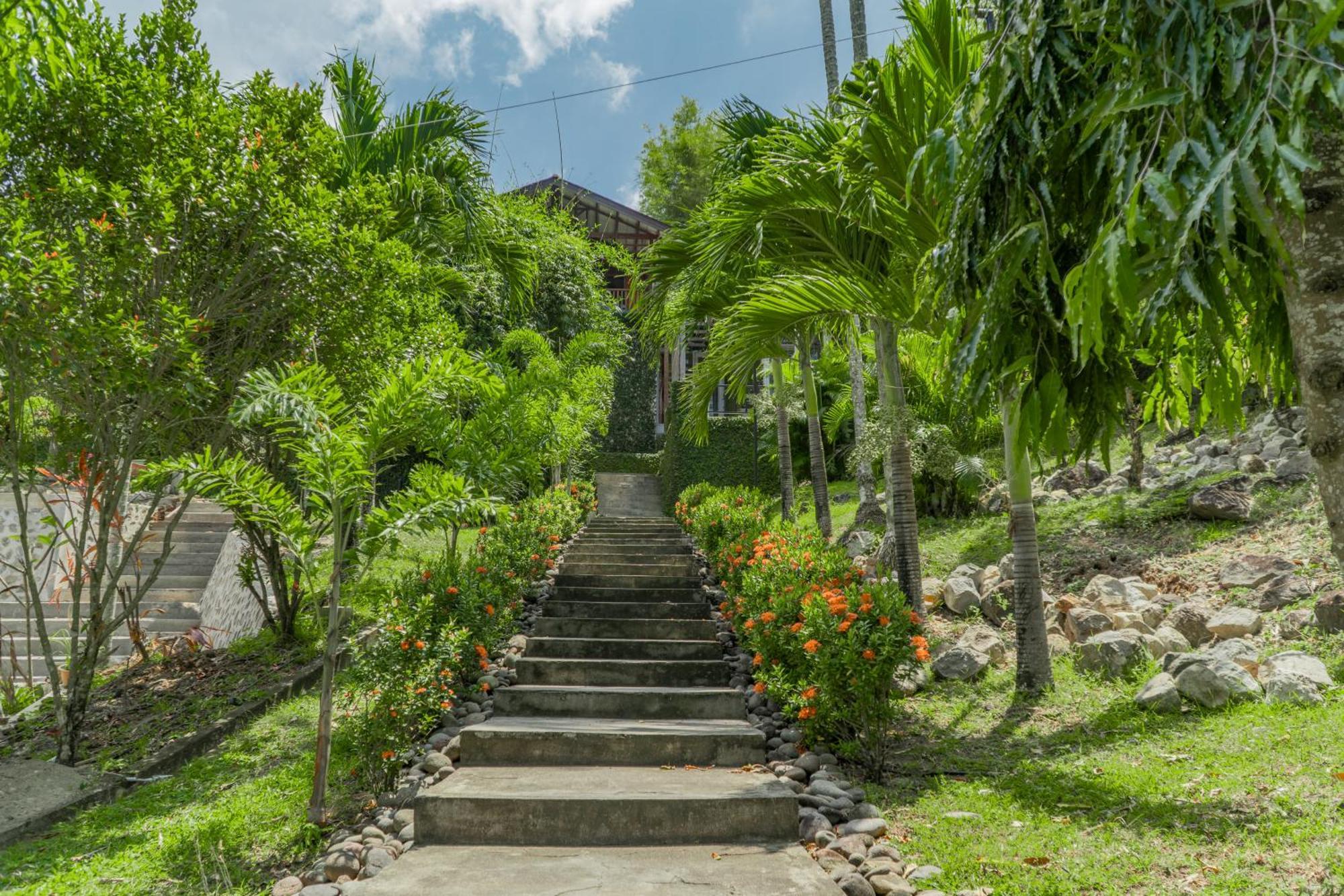 The Hawk'S Nest Resort Sabang  Kültér fotó